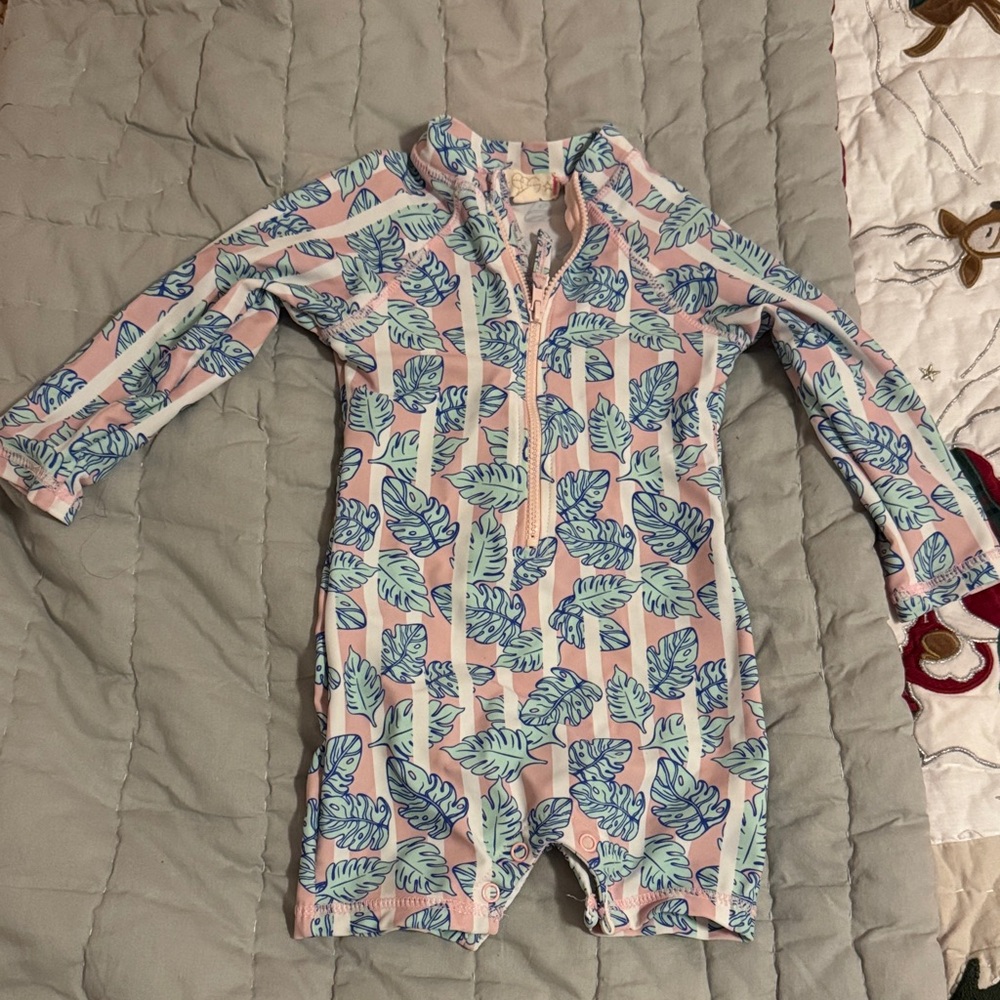 EGG NY: Leaf Print Baby Rash Guard Swimsuit/ size 12 months